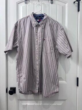 Tommy Hilfiger Short-Sleeve Plaid Button-Down Shirt in Light Gray and Red